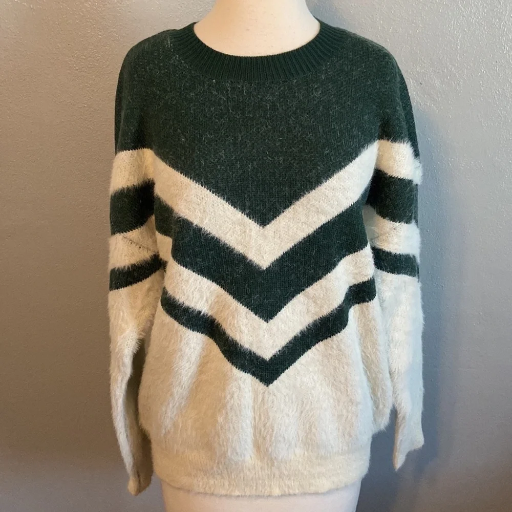 NWT Entro Long Sleeve Crew Neck Sweater Green Cream M - Picture 2 of 7
